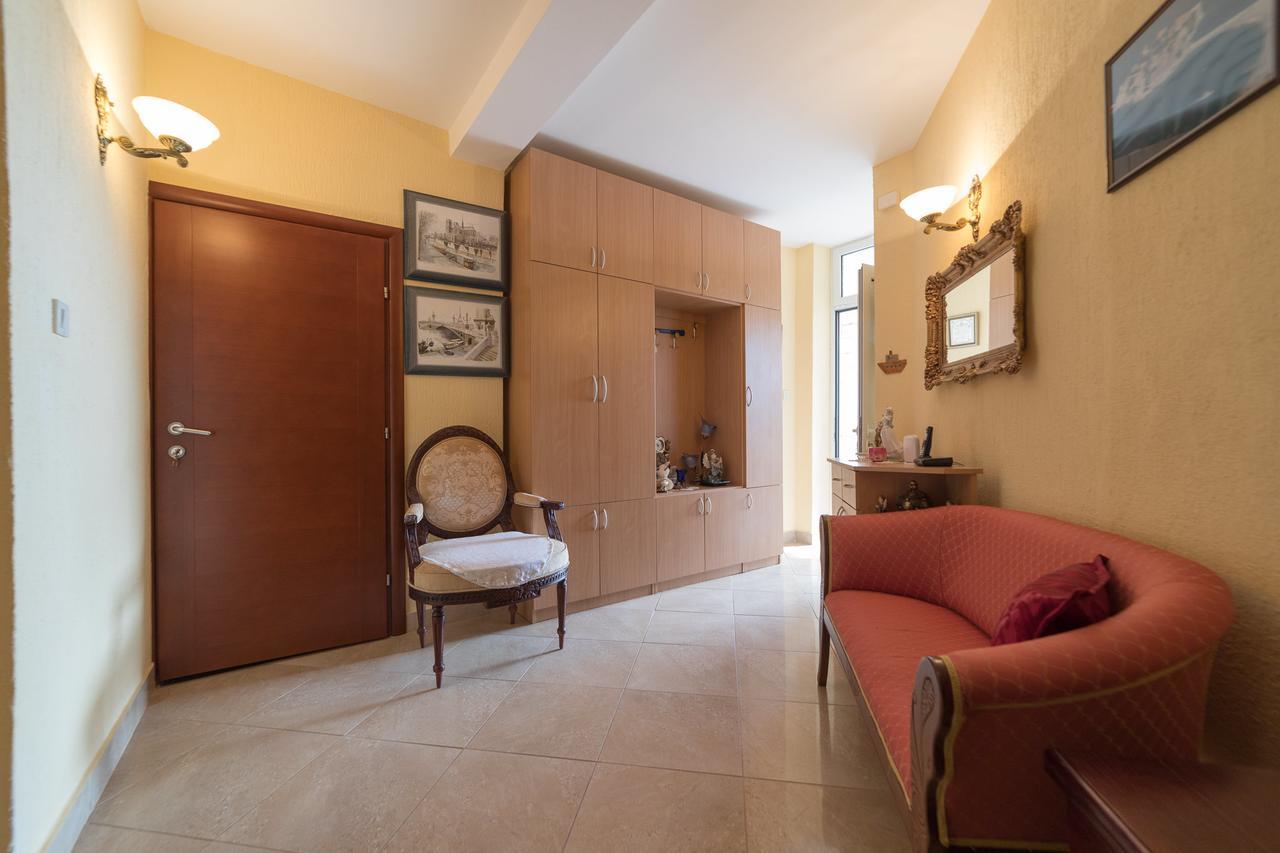Apartments Vuksic Sveti Stefan Exterior photo