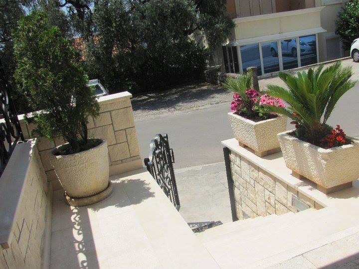 Apartments Vuksic Sveti Stefan Exterior photo